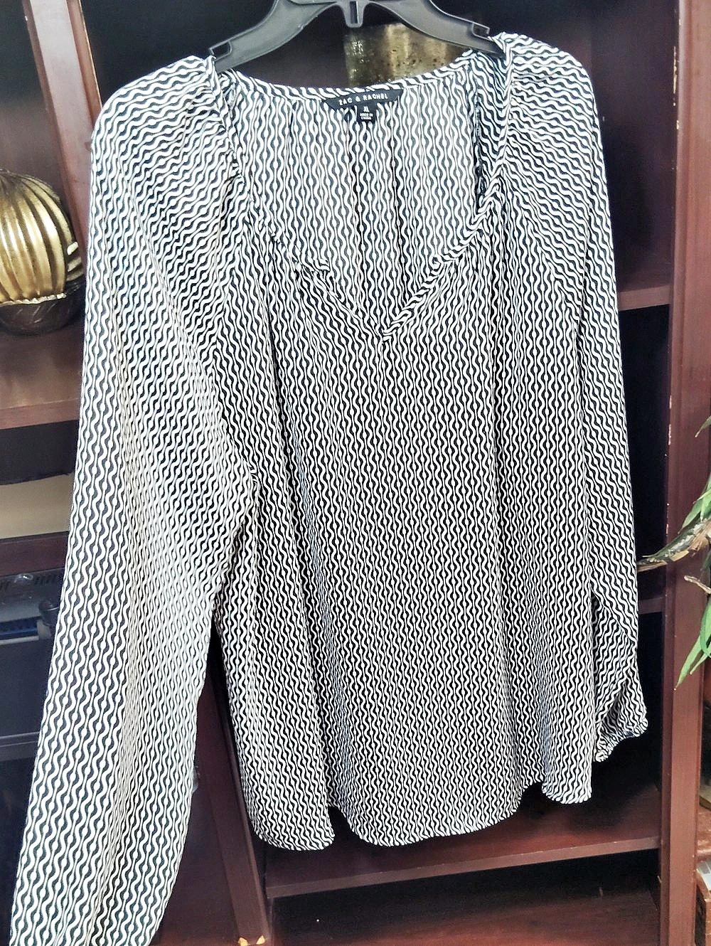 Zac & Rachel Abstract Print Blouse in Black & White Size XL